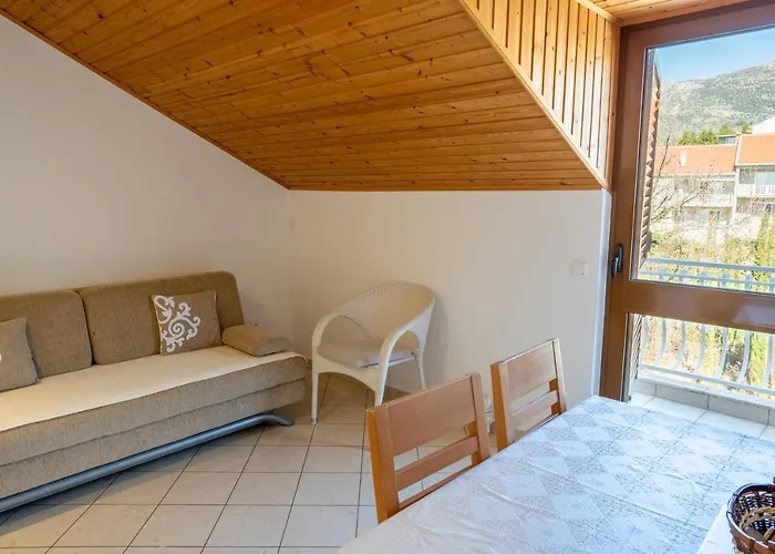 公寓 理查卡夫塔特公寓酒店 *